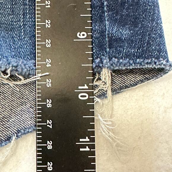 Big Star Low Rise Cut Off Denim Shorts Size 26 - Picture 8 of 8